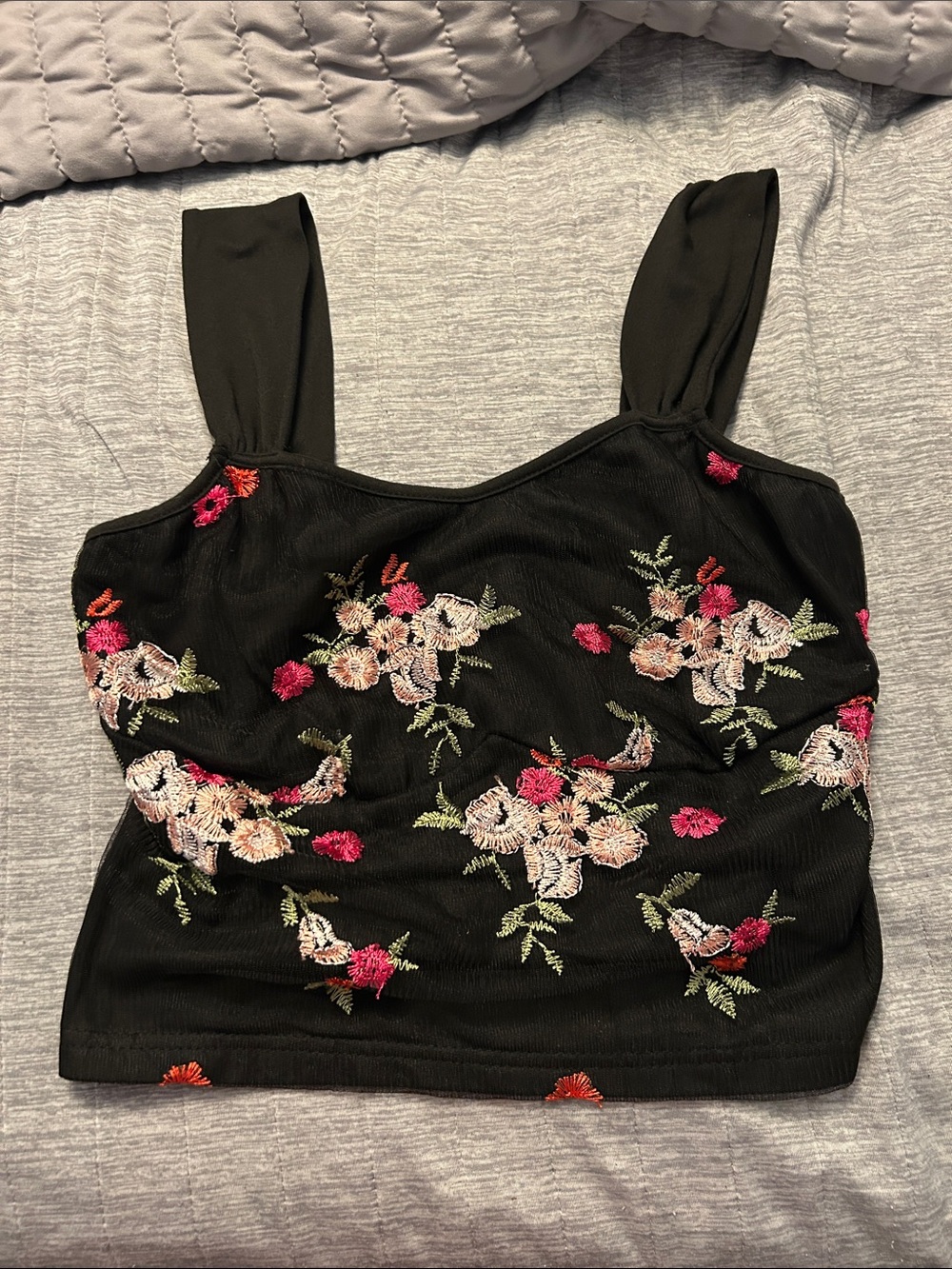 SHEIN Black Floral Embroidered Crop Top